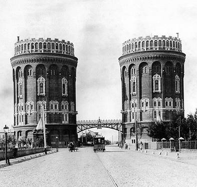 File:Moscow, Water Towers, Max Hoeppener, 1890s.jpg