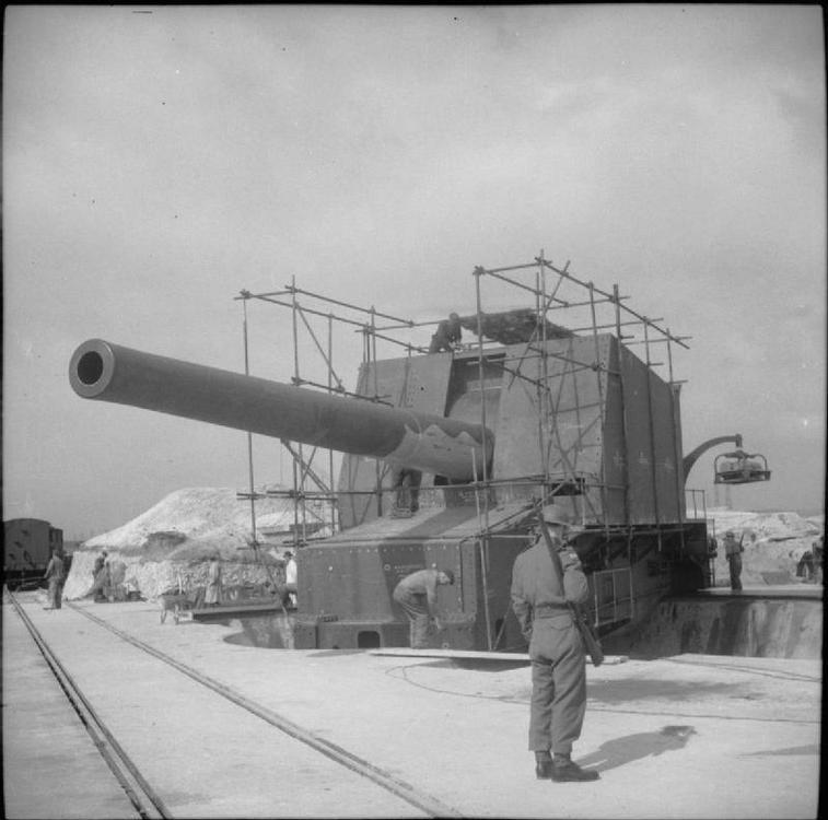 Wanstone_Battery_15_inch_gun_18-05-1942_
