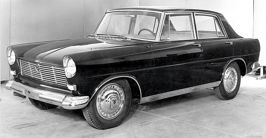 z14200390V,FSO-Warszawa-Ghia--prototyp-wersji-sedan--1959-rok.jpg