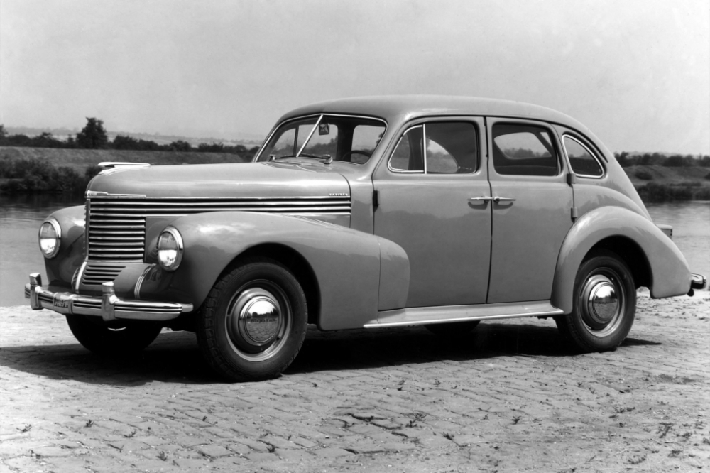 opel_kapitan_4_turen_limousine 1948.jpg