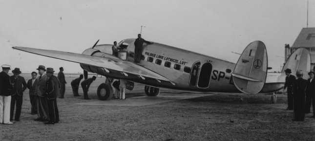 1938 Lockheed_L-14Н_Super_Electra.jpg