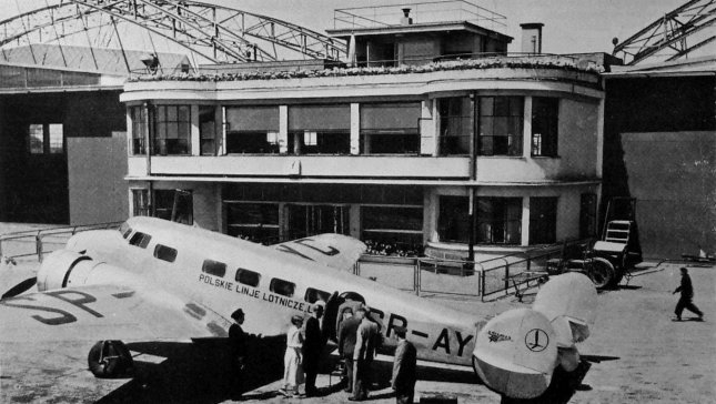 пас2 1936 Lockheed L10A.jpg