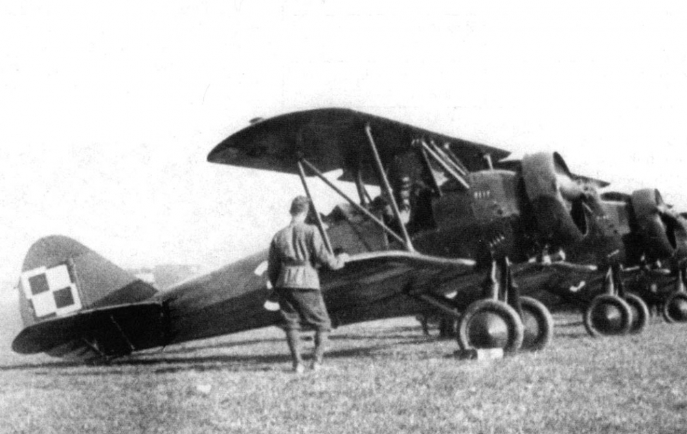 ут1 1934-35 PWS-16.jpg